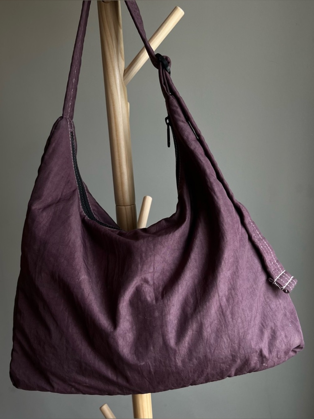 BAGGU Standard Grape Shoulder Bag - Picture 2 of 9